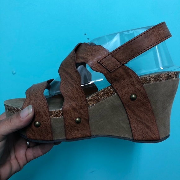 Hester wedges - Picture 4 of 4